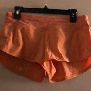 EUC LILULEMON SPEED UP SHORTS SIZE 6